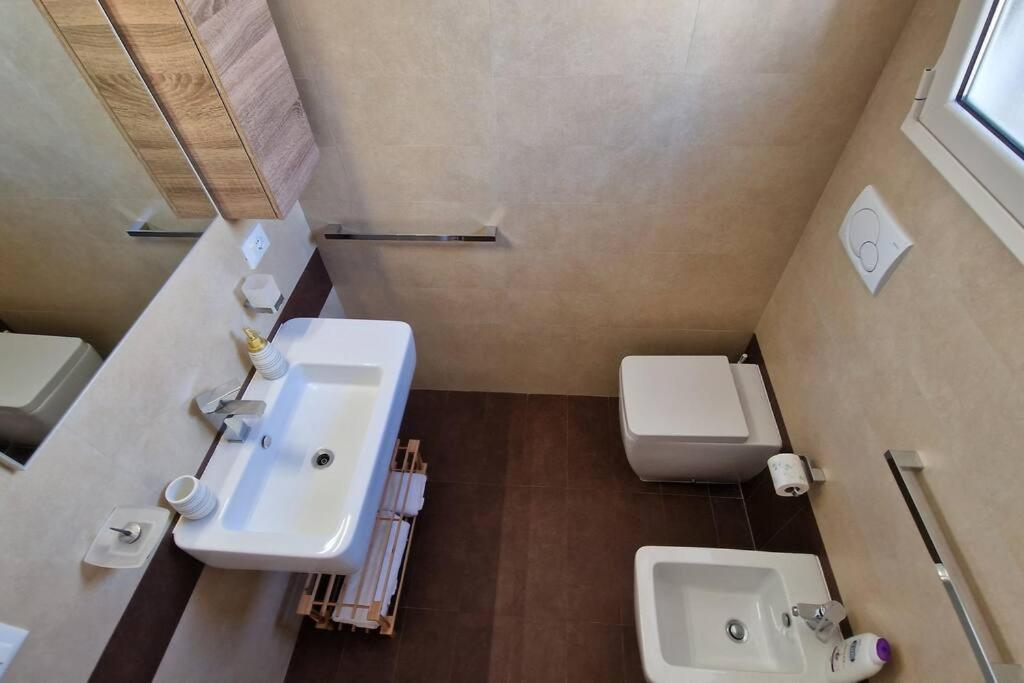 "Elle Home" Attico Panoramico Lecce Bagian luar foto