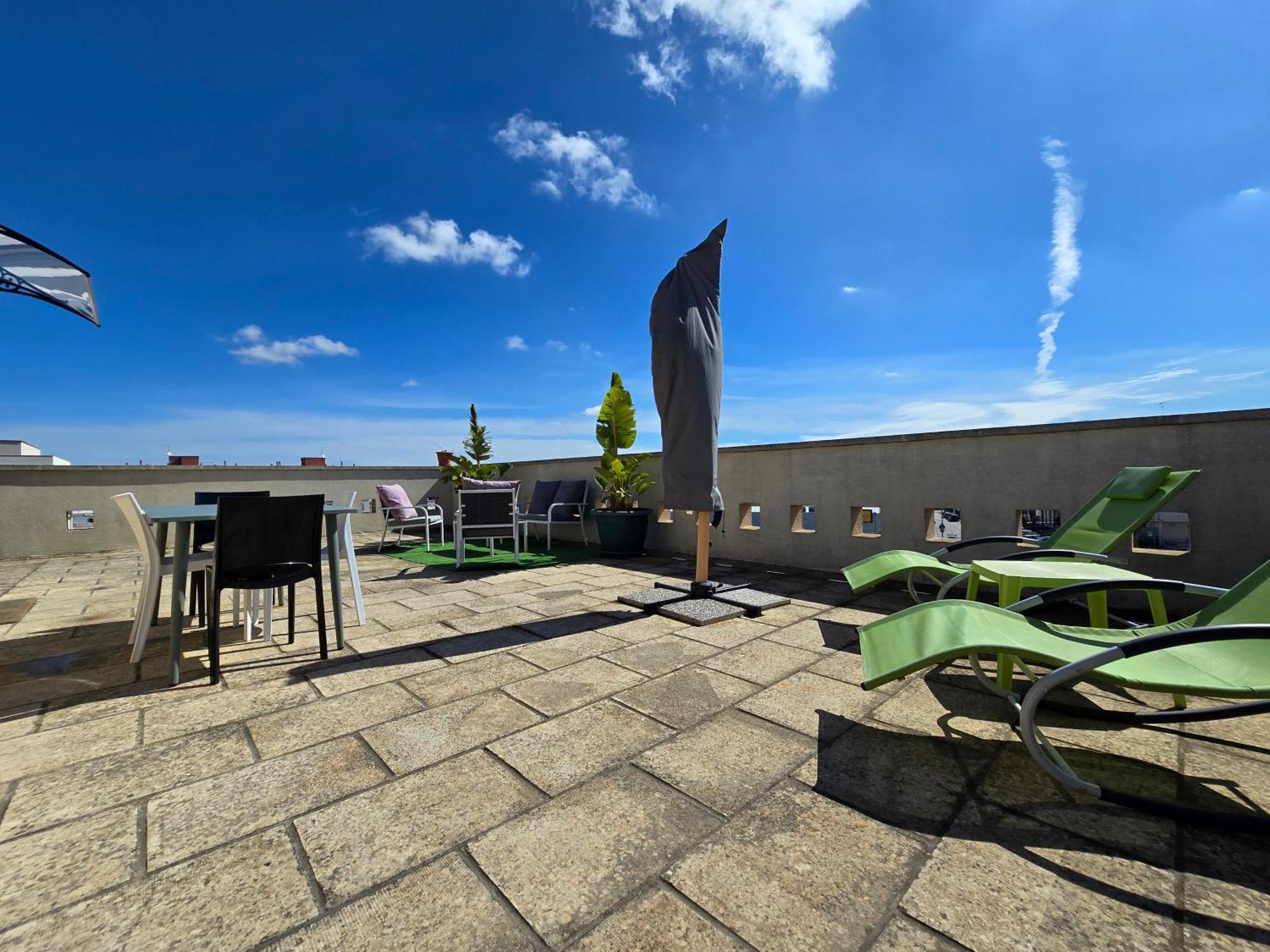 "Elle Home" Attico Panoramico Lecce Bagian luar foto